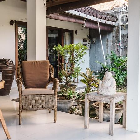 Sari Temuku Villa Seminyak  Exterior photo