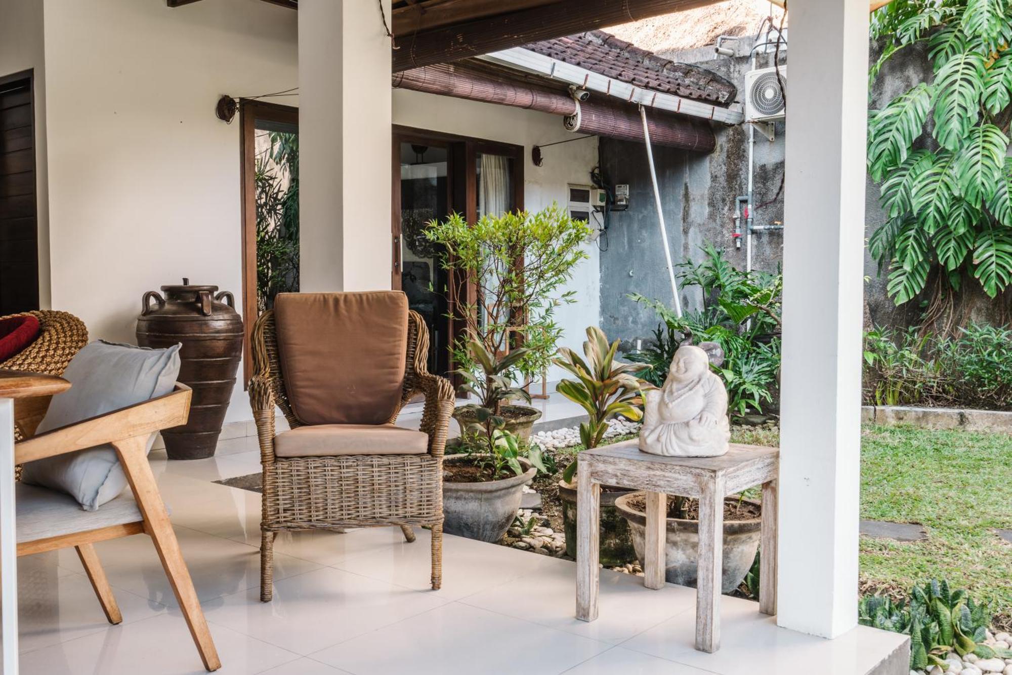 Sari Temuku Villa Seminyak  Exterior photo