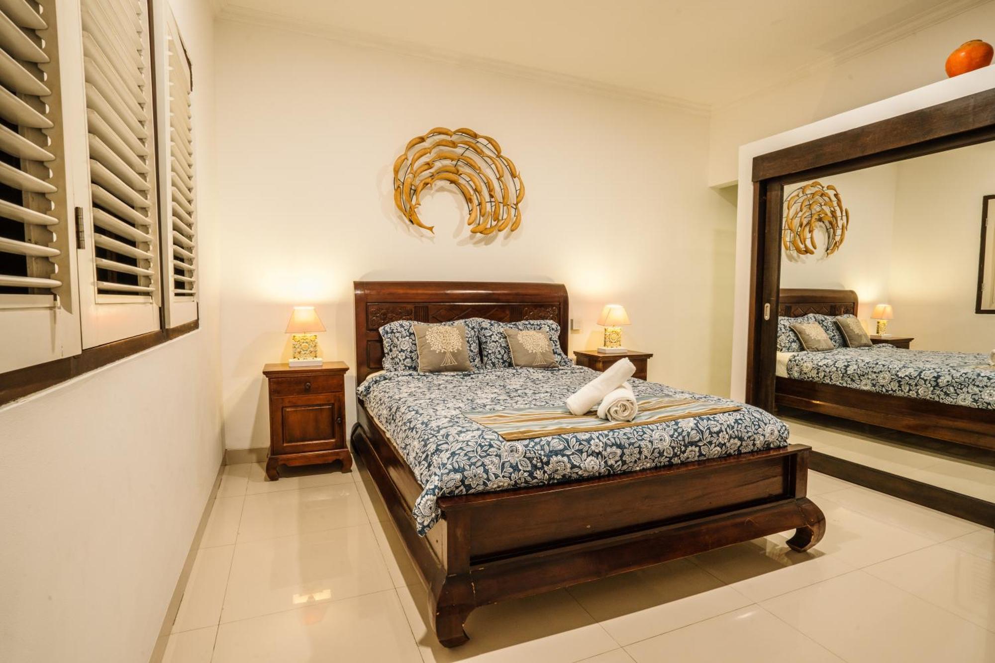 Sari Temuku Villa Seminyak  Exterior photo